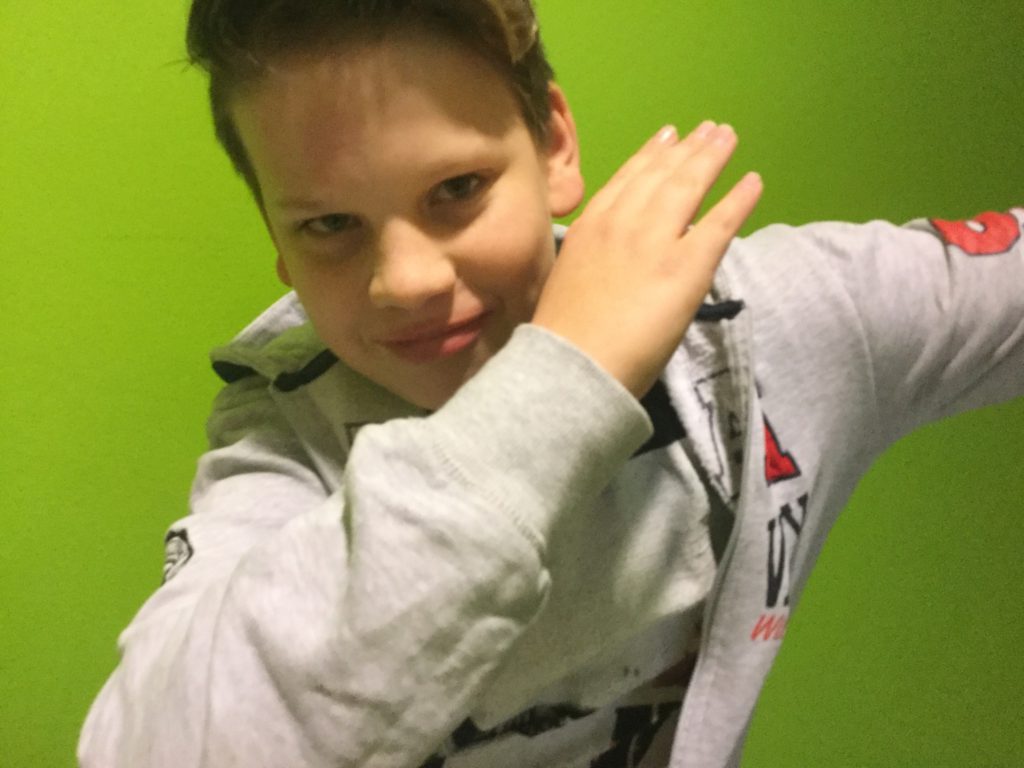 En 12-åring gör en dab