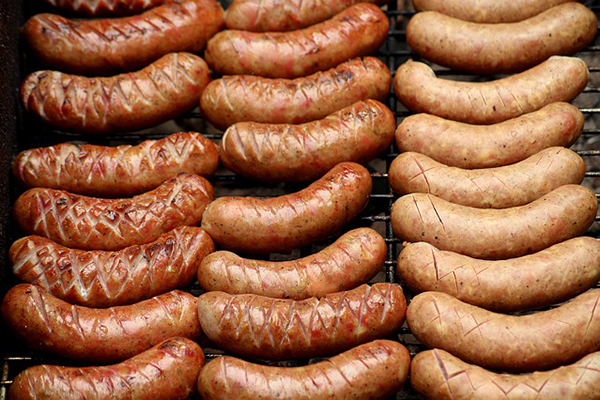Grillade korvar.